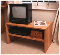 Hi-Fi Table